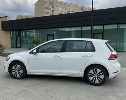 Білий Фольксваген e-Golf, об'ємом двигуна 0 л та пробігом 82 тис. км за 13000 $, фото 16 на Automoto.ua