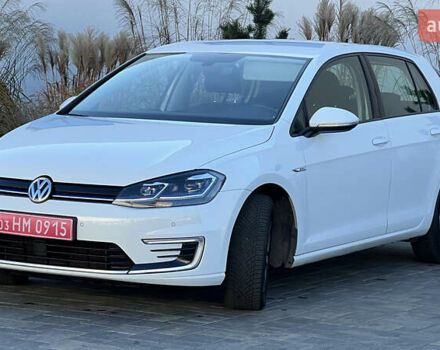 Белый Фольксваген e-Golf, объемом двигателя 0 л и пробегом 84 тыс. км за 13250 $, фото 11 на Automoto.ua