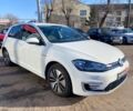 Белый Фольксваген e-Golf, объемом двигателя 0 л и пробегом 5 тыс. км за 18990 $, фото 2 на Automoto.ua