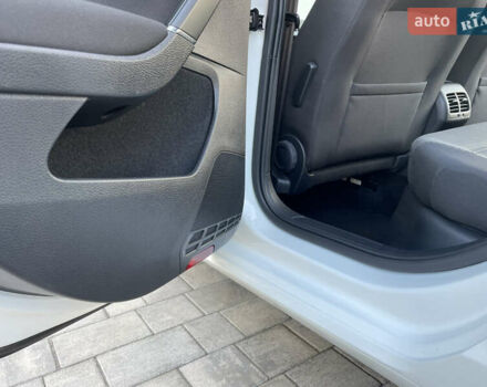 Білий Фольксваген e-Golf, об'ємом двигуна 0 л та пробігом 35 тис. км за 15600 $, фото 21 на Automoto.ua