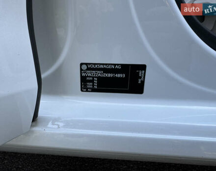 Белый Фольксваген e-Golf, объемом двигателя 0 л и пробегом 88 тыс. км за 15100 $, фото 38 на Automoto.ua