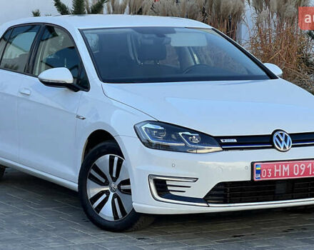 Белый Фольксваген e-Golf, объемом двигателя 0 л и пробегом 84 тыс. км за 13250 $, фото 13 на Automoto.ua