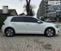 Белый Фольксваген e-Golf, объемом двигателя 0 л и пробегом 227 тыс. км за 13700 $, фото 5 на Automoto.ua