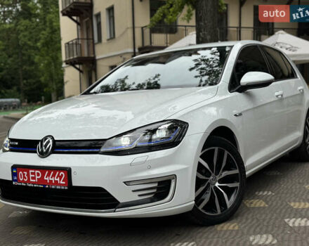 Белый Фольксваген e-Golf, объемом двигателя 0 л и пробегом 145 тыс. км за 14590 $, фото 178 на Automoto.ua