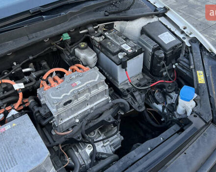 Белый Фольксваген e-Golf, объемом двигателя 0 л и пробегом 84 тыс. км за 13250 $, фото 58 на Automoto.ua