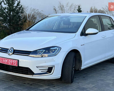 Белый Фольксваген e-Golf, объемом двигателя 0 л и пробегом 84 тыс. км за 13250 $, фото 10 на Automoto.ua