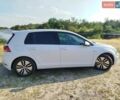 Белый Фольксваген e-Golf, объемом двигателя 0 л и пробегом 75 тыс. км за 14500 $, фото 9 на Automoto.ua