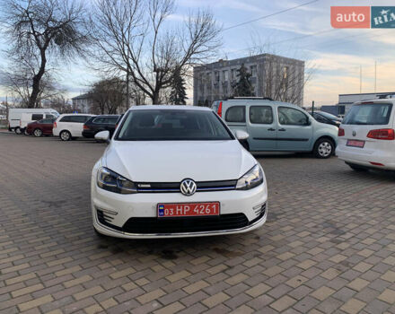 Белый Фольксваген e-Golf, объемом двигателя 0 л и пробегом 146 тыс. км за 12650 $, фото 5 на Automoto.ua