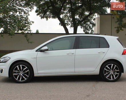 Белый Фольксваген e-Golf, объемом двигателя 0 л и пробегом 68 тыс. км за 14999 $, фото 20 на Automoto.ua