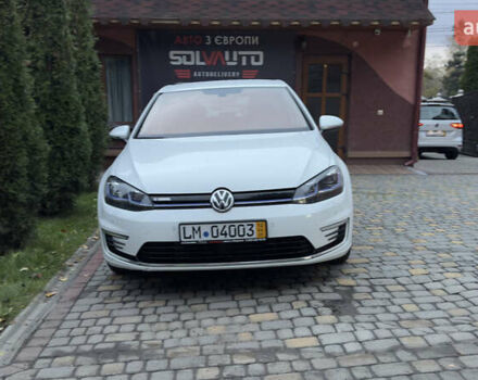 Белый Фольксваген e-Golf, объемом двигателя 0 л и пробегом 88 тыс. км за 14500 $, фото 4 на Automoto.ua