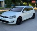 Белый Фольксваген e-Golf, объемом двигателя 0 л и пробегом 88 тыс. км за 15100 $, фото 1 на Automoto.ua