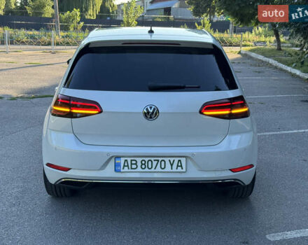 Белый Фольксваген e-Golf, объемом двигателя 0 л и пробегом 88 тыс. км за 15100 $, фото 25 на Automoto.ua