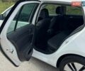 Белый Фольксваген e-Golf, объемом двигателя 0 л и пробегом 83 тыс. км за 12999 $, фото 13 на Automoto.ua