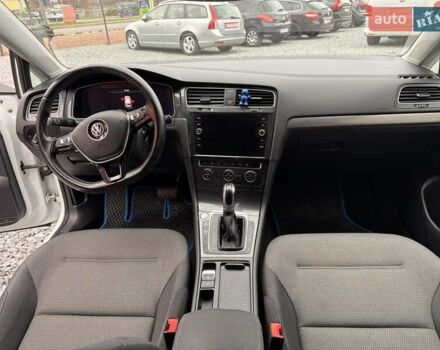 Белый Фольксваген e-Golf, объемом двигателя 0 л и пробегом 170 тыс. км за 13000 $, фото 19 на Automoto.ua