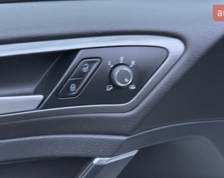 Белый Фольксваген e-Golf, объемом двигателя 0 л и пробегом 88 тыс. км за 14500 $, фото 31 на Automoto.ua