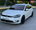 Белый Фольксваген e-Golf, объемом двигателя 0 л и пробегом 88 тыс. км за 15100 $, фото 4 на Automoto.ua
