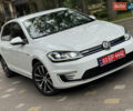 Белый Фольксваген e-Golf, объемом двигателя 0 л и пробегом 145 тыс. км за 14590 $, фото 176 на Automoto.ua