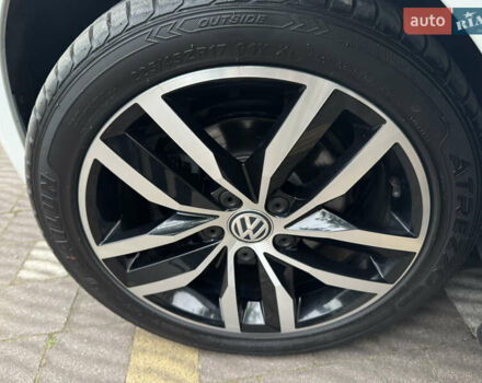 Белый Фольксваген e-Golf, объемом двигателя 0 л и пробегом 145 тыс. км за 14590 $, фото 34 на Automoto.ua