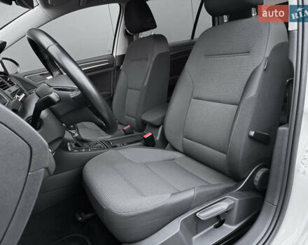 Білий Фольксваген e-Golf, об'ємом двигуна 0 л та пробігом 20 тис. км за 18001 $, фото 10 на Automoto.ua