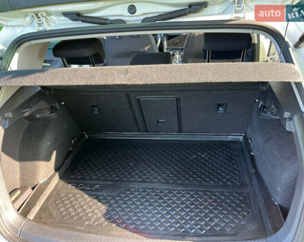 Белый Фольксваген e-Golf, объемом двигателя 0 л и пробегом 169 тыс. км за 13500 $, фото 21 на Automoto.ua