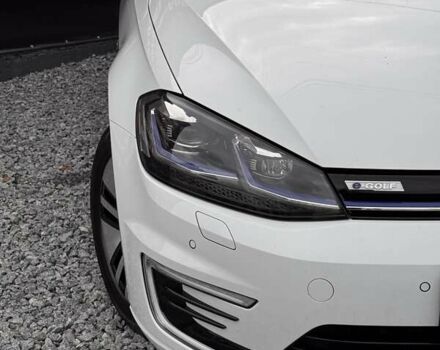 Белый Фольксваген e-Golf, объемом двигателя 0 л и пробегом 170 тыс. км за 13000 $, фото 8 на Automoto.ua