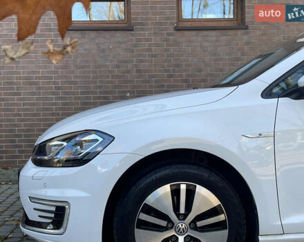 Білий Фольксваген e-Golf, об'ємом двигуна 0 л та пробігом 78 тис. км за 11500 $, фото 13 на Automoto.ua