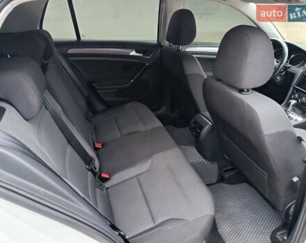 Білий Фольксваген e-Golf, об'ємом двигуна 0 л та пробігом 78 тис. км за 11600 $, фото 14 на Automoto.ua