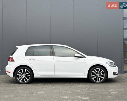 Білий Фольксваген e-Golf, об'ємом двигуна 0 л та пробігом 20 тис. км за 18001 $, фото 6 на Automoto.ua