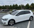 Белый Фольксваген e-Golf, объемом двигателя 0 л и пробегом 75 тыс. км за 15500 $, фото 7 на Automoto.ua