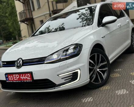Белый Фольксваген e-Golf, объемом двигателя 0 л и пробегом 145 тыс. км за 14590 $, фото 180 на Automoto.ua