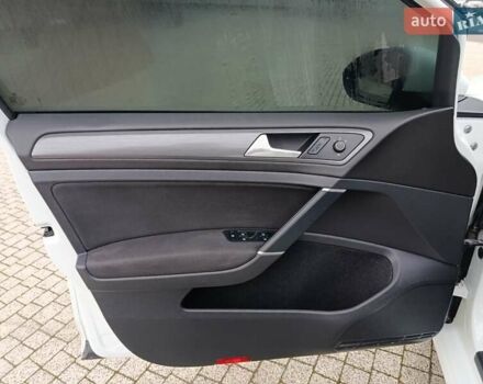 Білий Фольксваген e-Golf, об'ємом двигуна 0 л та пробігом 78 тис. км за 11600 $, фото 15 на Automoto.ua