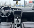 Белый Фольксваген e-Golf, объемом двигателя 0 л и пробегом 117 тыс. км за 15800 $, фото 25 на Automoto.ua