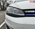 Белый Фольксваген e-Golf, объемом двигателя 0 л и пробегом 117 тыс. км за 15800 $, фото 3 на Automoto.ua