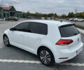 Белый Фольксваген e-Golf, объемом двигателя 0 л и пробегом 75 тыс. км за 15500 $, фото 8 на Automoto.ua