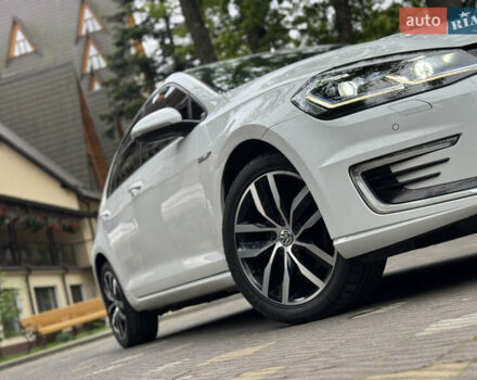 Белый Фольксваген e-Golf, объемом двигателя 0 л и пробегом 145 тыс. км за 14590 $, фото 8 на Automoto.ua