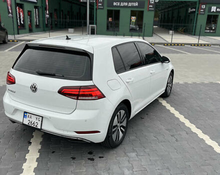 Белый Фольксваген e-Golf, объемом двигателя 0 л и пробегом 75 тыс. км за 15500 $, фото 4 на Automoto.ua
