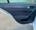 Белый Фольксваген e-Golf, объемом двигателя 0 л и пробегом 101 тыс. км за 16000 $, фото 38 на Automoto.ua
