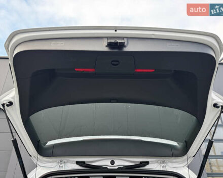 Білий Фольксваген e-Golf, об'ємом двигуна 0 л та пробігом 20 тис. км за 18001 $, фото 33 на Automoto.ua