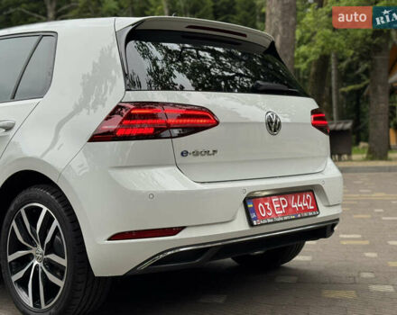 Белый Фольксваген e-Golf, объемом двигателя 0 л и пробегом 145 тыс. км за 14590 $, фото 145 на Automoto.ua
