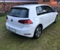 Белый Фольксваген e-Golf, объемом двигателя 0 л и пробегом 80 тыс. км за 14800 $, фото 18 на Automoto.ua