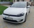 Белый Фольксваген e-Golf, объемом двигателя 0 л и пробегом 92 тыс. км за 14200 $, фото 4 на Automoto.ua
