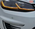 Белый Фольксваген e-Golf, объемом двигателя 0 л и пробегом 83 тыс. км за 12999 $, фото 10 на Automoto.ua