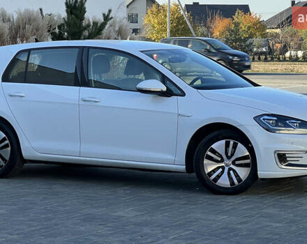 Белый Фольксваген e-Golf, объемом двигателя 0 л и пробегом 84 тыс. км за 13250 $, фото 15 на Automoto.ua