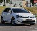 Белый Фольксваген e-Golf, объемом двигателя 0 л и пробегом 261 тыс. км за 12500 $, фото 1 на Automoto.ua