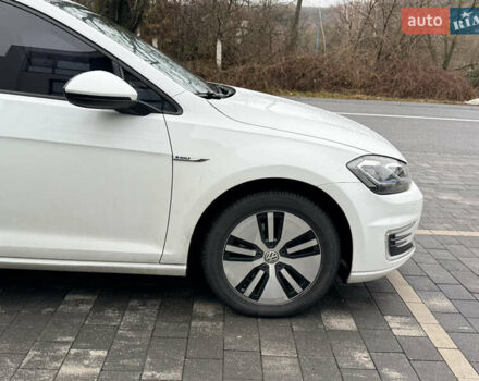 Білий Фольксваген e-Golf, об'ємом двигуна 0 л та пробігом 248 тис. км за 12500 $, фото 10 на Automoto.ua