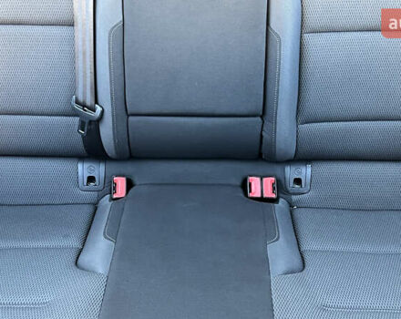 Белый Фольксваген e-Golf, объемом двигателя 0 л и пробегом 84 тыс. км за 13250 $, фото 79 на Automoto.ua