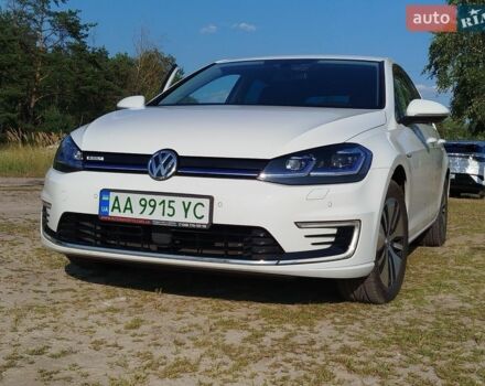 Белый Фольксваген e-Golf, объемом двигателя 0 л и пробегом 75 тыс. км за 14500 $, фото 8 на Automoto.ua