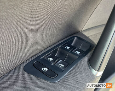 Білий Фольксваген e-Golf, об'ємом двигуна 36 л та пробігом 70 тис. км за 16590 $, фото 10 на Automoto.ua