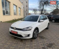 Белый Фольксваген e-Golf, объемом двигателя 0 л и пробегом 146 тыс. км за 12650 $, фото 18 на Automoto.ua