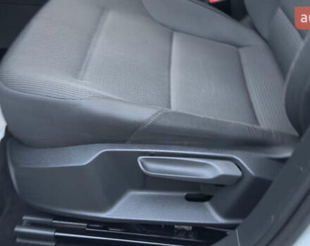 Белый Фольксваген e-Golf, объемом двигателя 0 л и пробегом 88 тыс. км за 14500 $, фото 30 на Automoto.ua